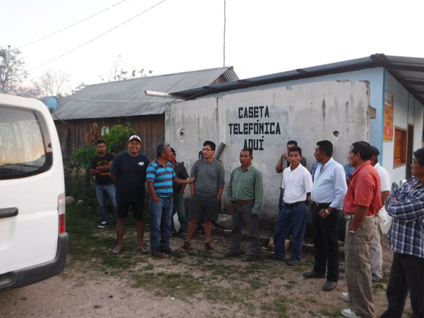 Marx Navarro-Castillo having a friendly meeting with the inhabitants of Sibal in Ocosingo, Chiapas, Mexico